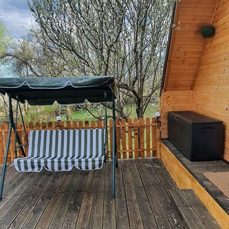 Cabana Din Livada Pucioasa Extérieur photo