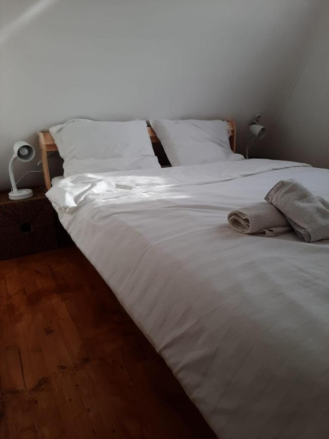 Cabana Din Livada Pucioasa Extérieur photo