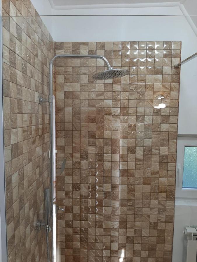 Cabana Din Livada Pucioasa Extérieur photo