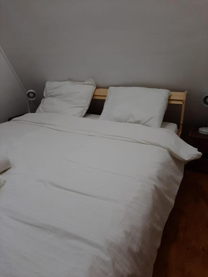 Cabana Din Livada Pucioasa Extérieur photo