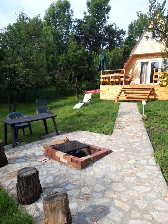 Cabana Din Livada Pucioasa Extérieur photo