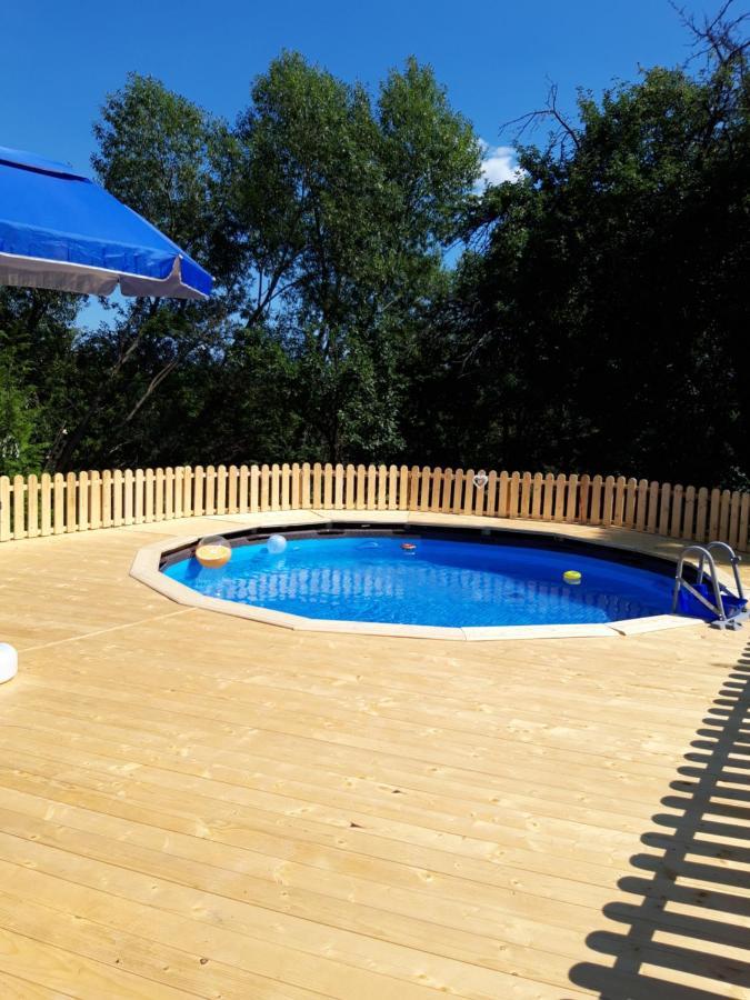 Cabana Din Livada Pucioasa Extérieur photo