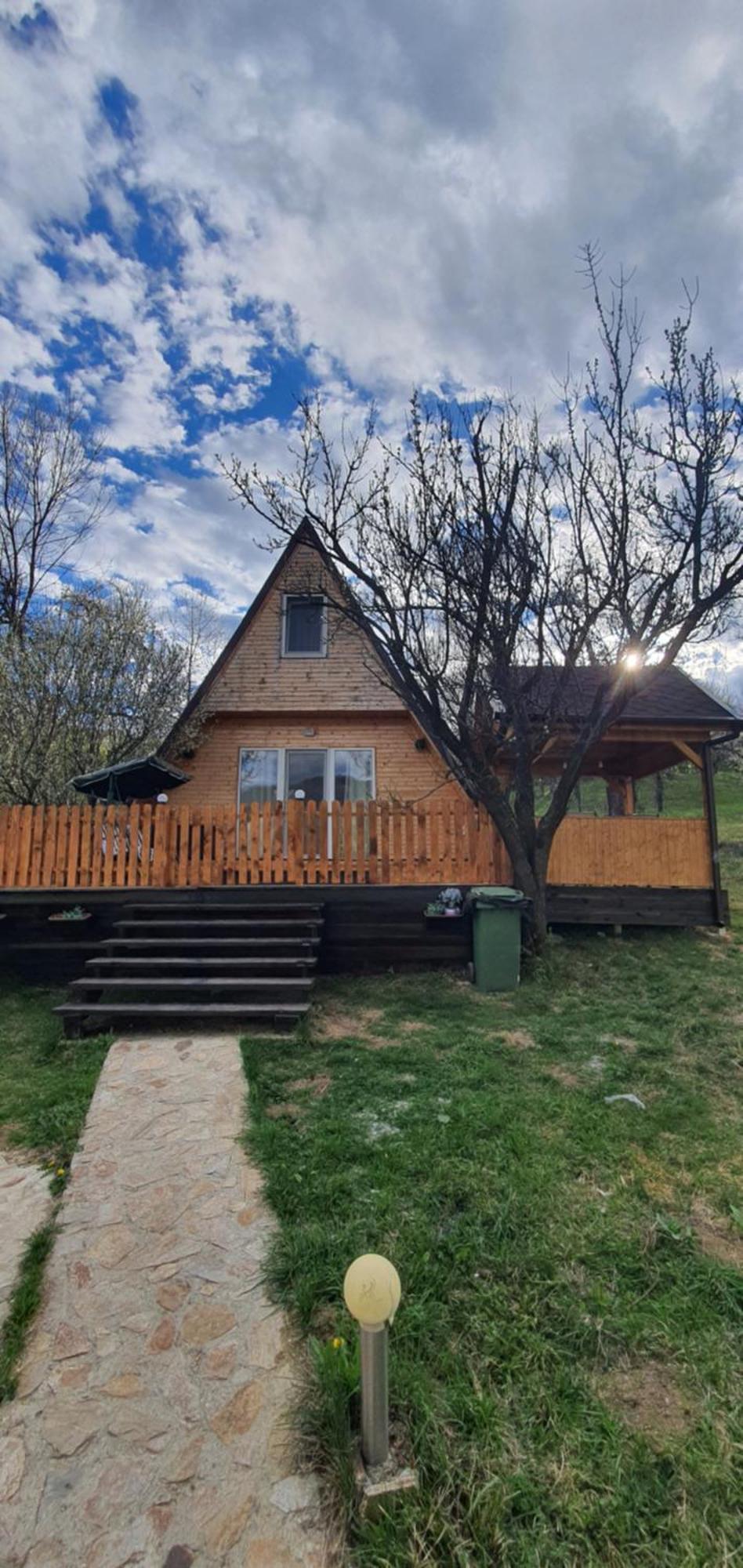 Cabana Din Livada Pucioasa Extérieur photo