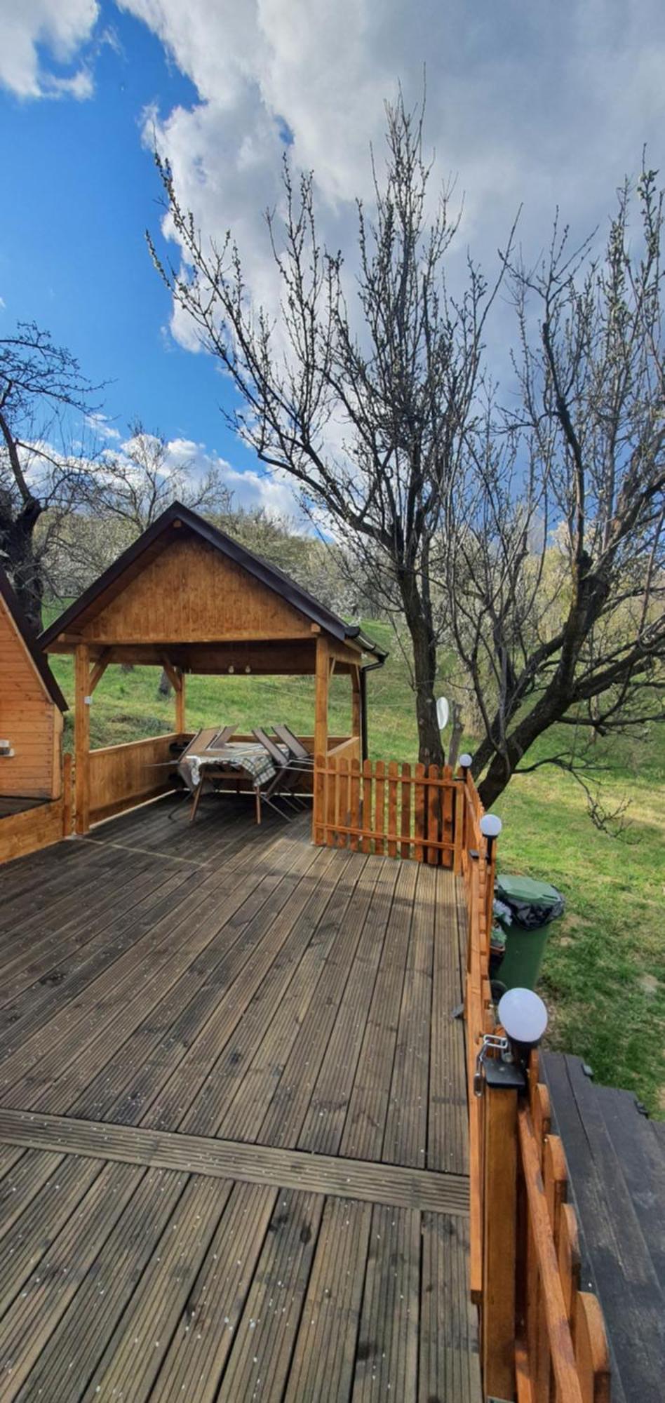 Cabana Din Livada Pucioasa Extérieur photo